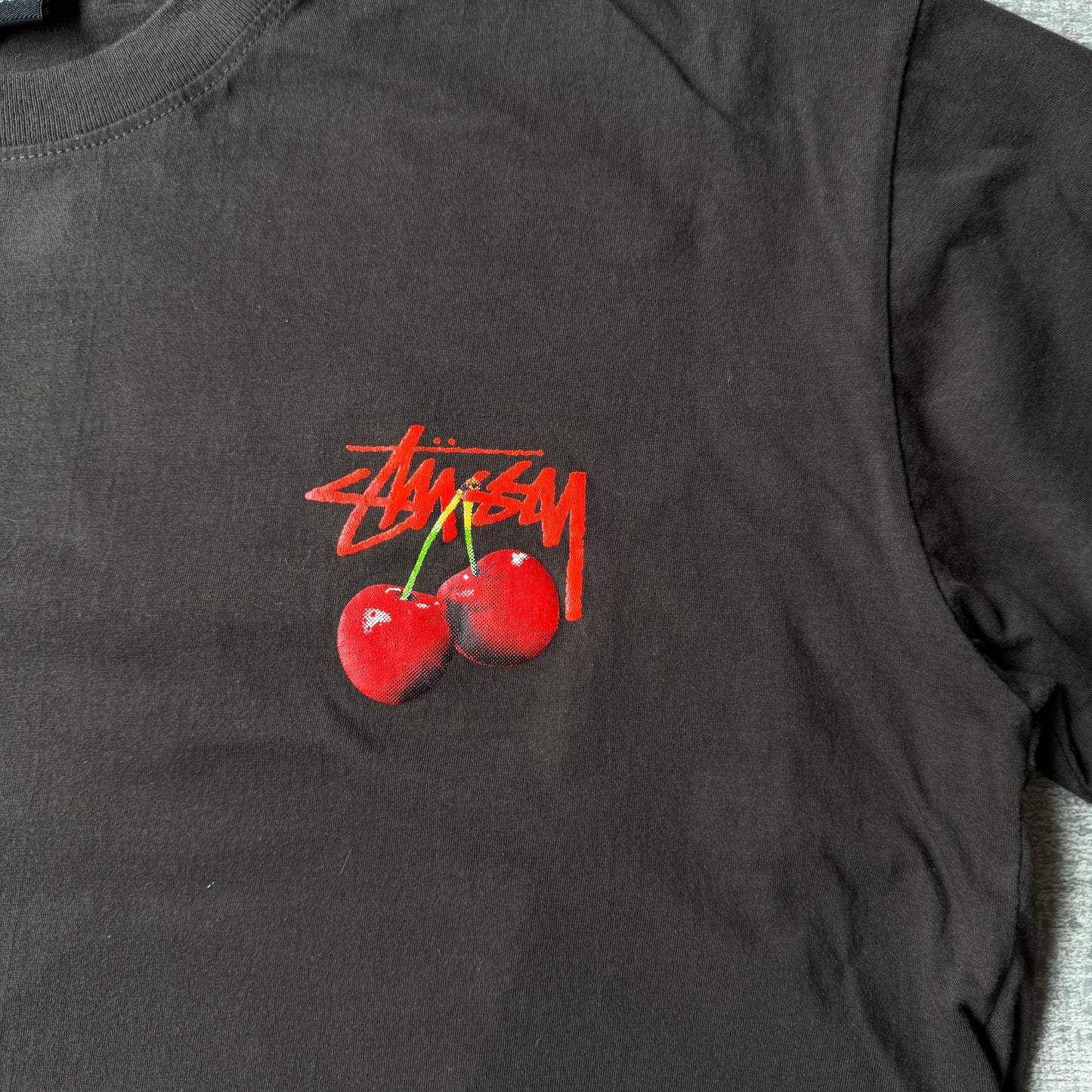 Stussy Cherry Graphic T-Shirt Size L Mens Black Red Y2K Tee -B13