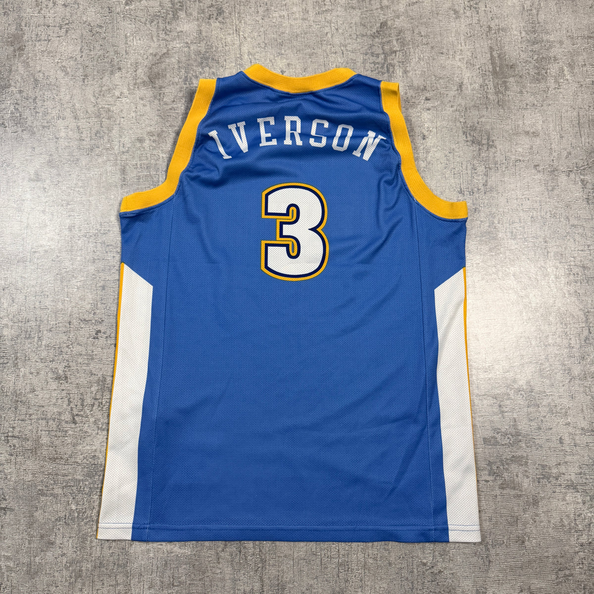 Vintage Denver Nuggets NBA Alan Iverson Jersey #3 Size M Mens -I10