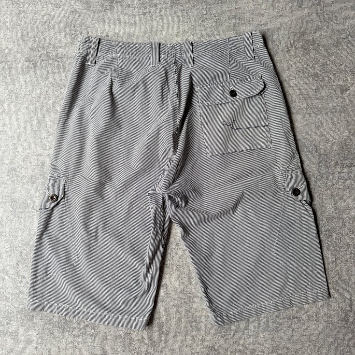 Puma Baggy Cargo Shorts Size 34 Grey White Pinstripe Y2K -F1