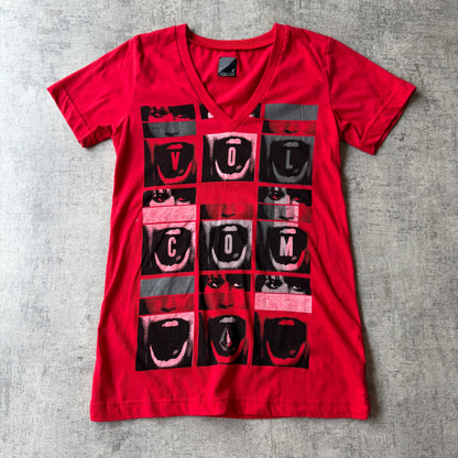 Volcom Y2K Womens Graphic Top Size S Womens Red V-Neck Tee           -B18