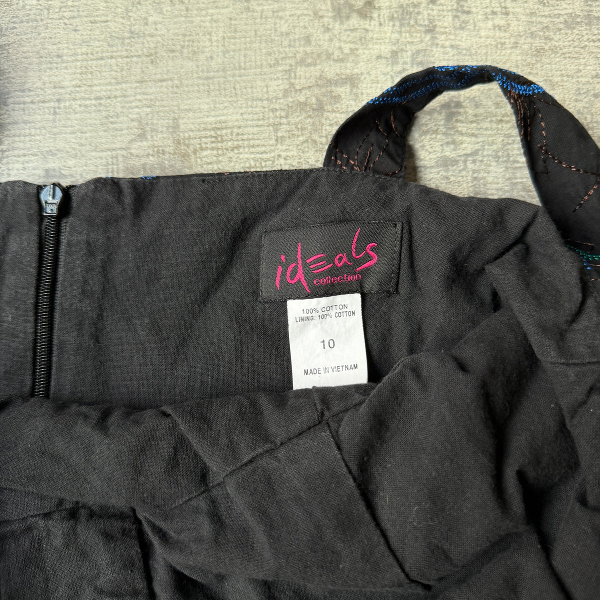 Ideals Y2K Womens Black Embroidered Cami Top Size 10 Womens            -G58