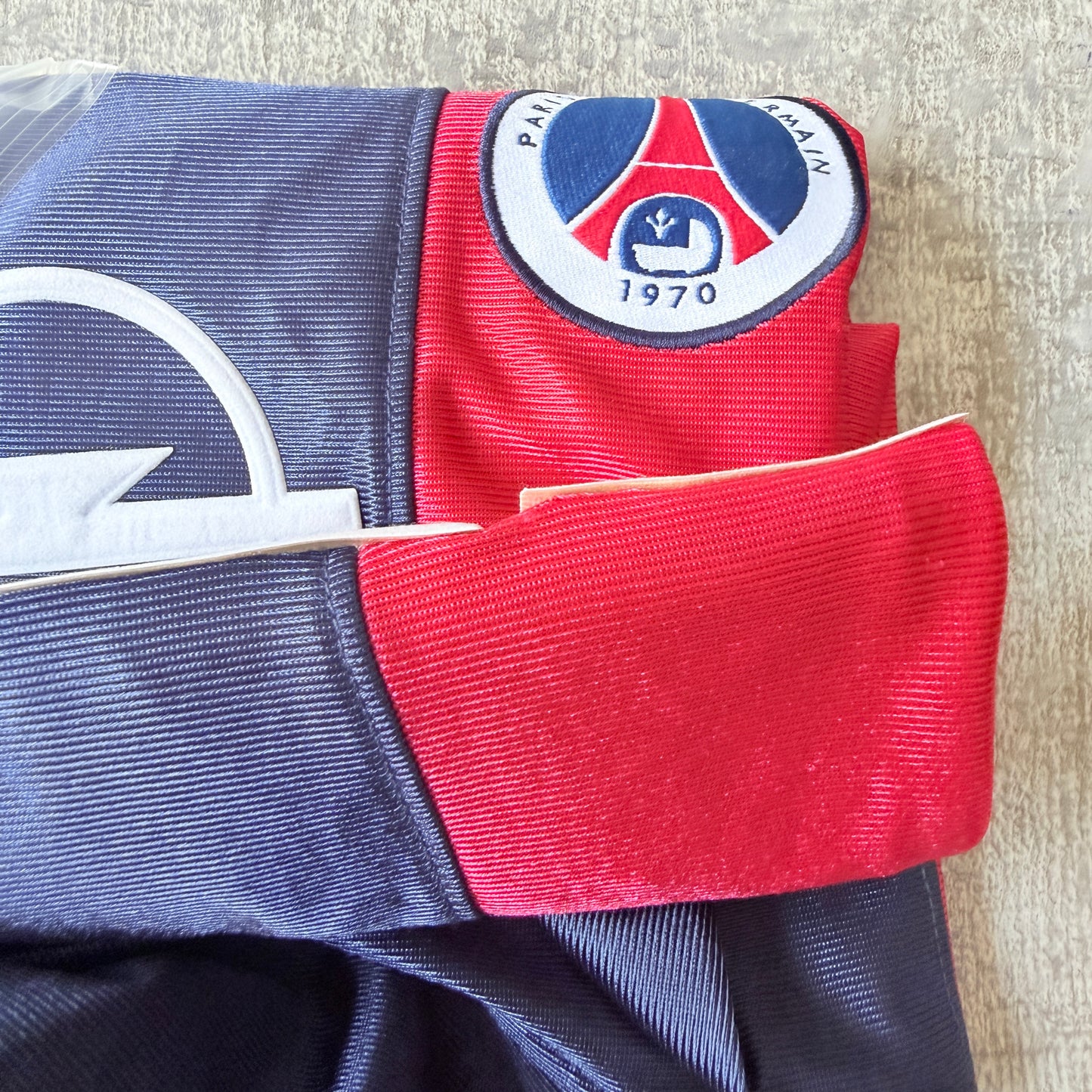 PSG Nike 2001-02 Football Jersey Remake Size XL Ronaldinho               -D3