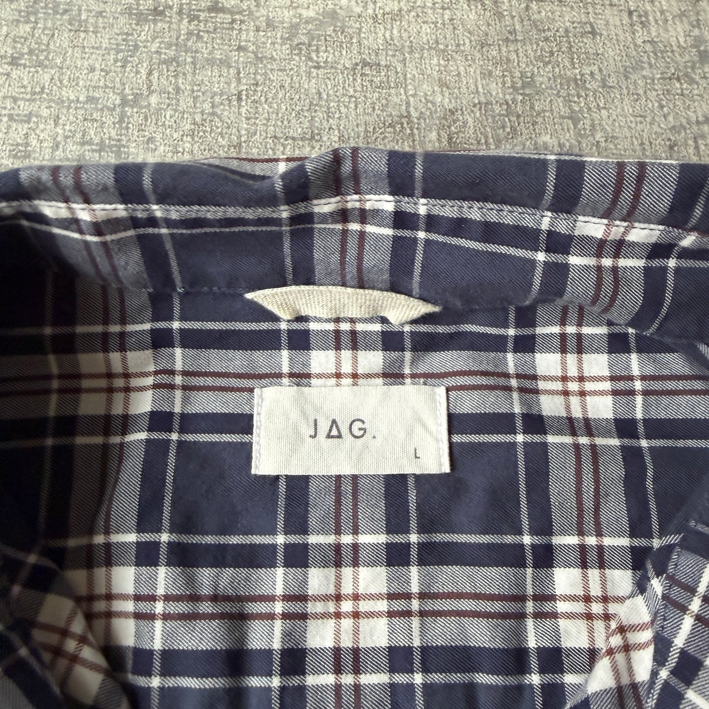 JAG Cropped Long Sleeve Button Up Size L Navy Cream Plaid                 -F14