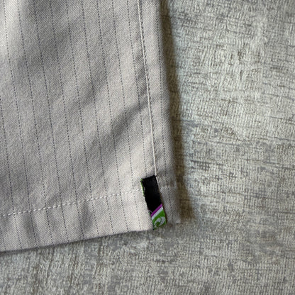 The Realm Y2K Baggy Cargo Shorts Size 36 Grey Pinstripe             -B40