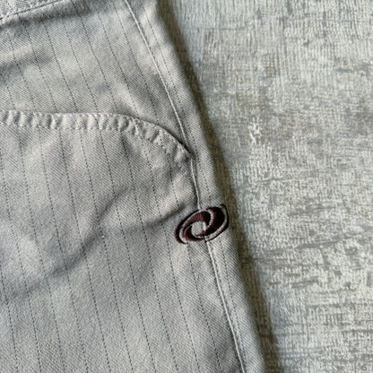 The Realm Y2K Baggy Cargo Shorts Size 36 Grey Pinstripe             -B40