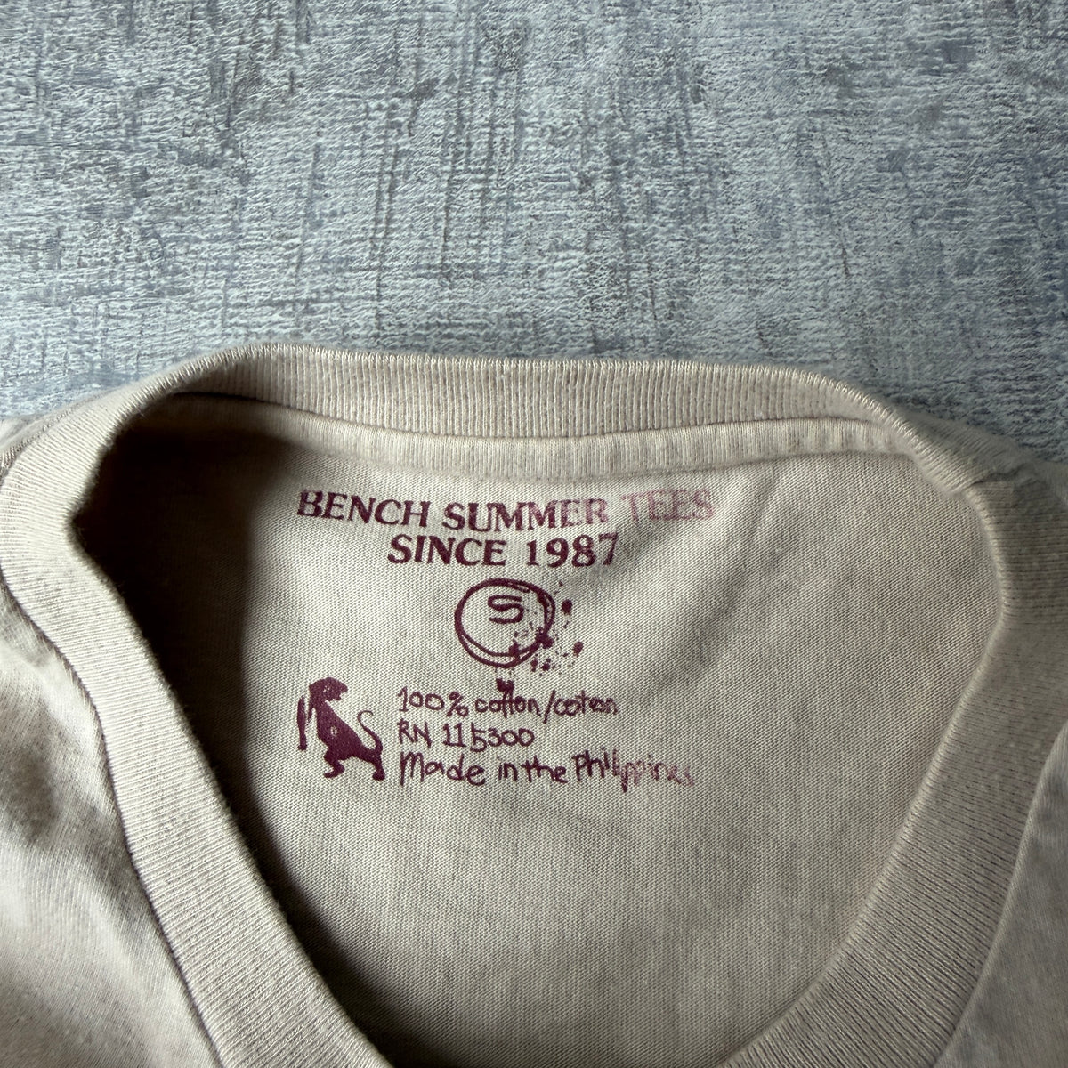 Save Water Shower 2Gether Y2K Graphic T-Shirt Size S Beige/ Red            -B8