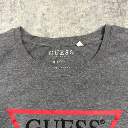 GUESS USA Women’s Grey Y2K Fitted Graphic Tee Size M Top               -I43