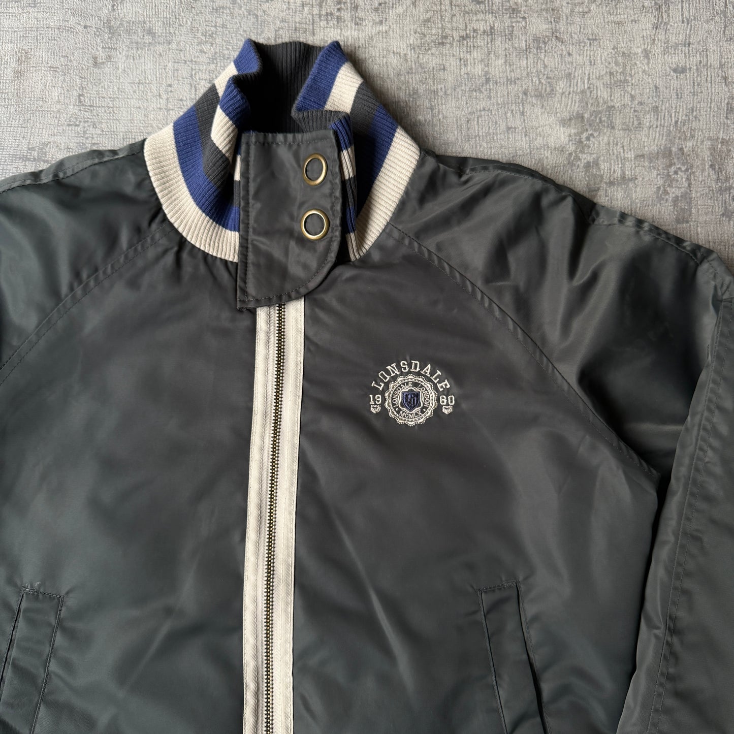 Lonsdale Womens Y2K Bomber Jacket Size 8 Grey White          -H34