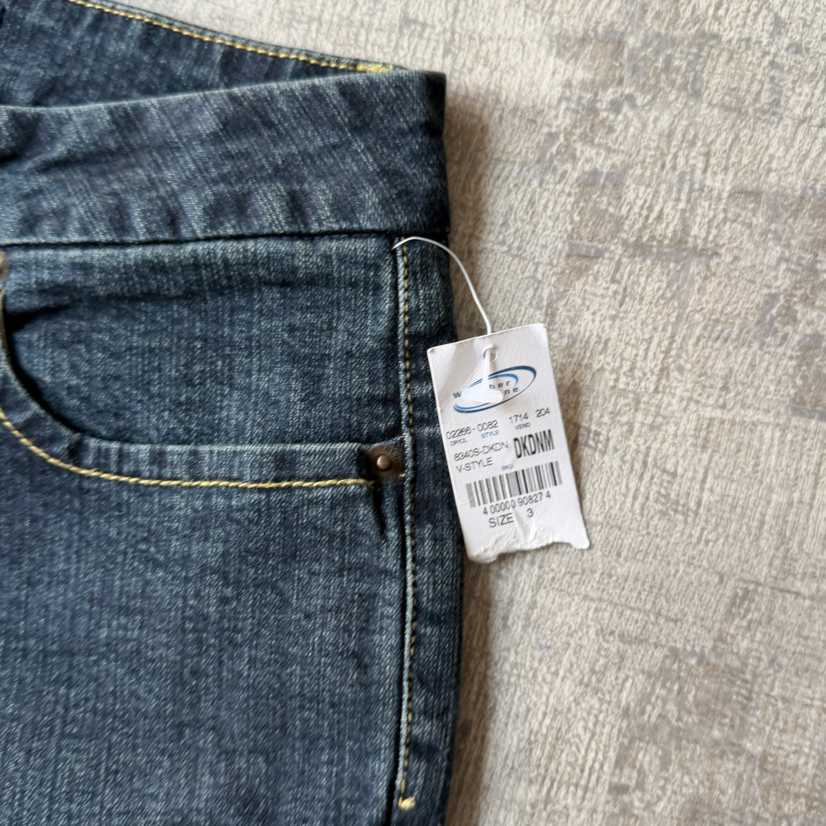Jeanswear Y2K Baggy Capris Size W28 Dark Blue Denim NWT's              -C2