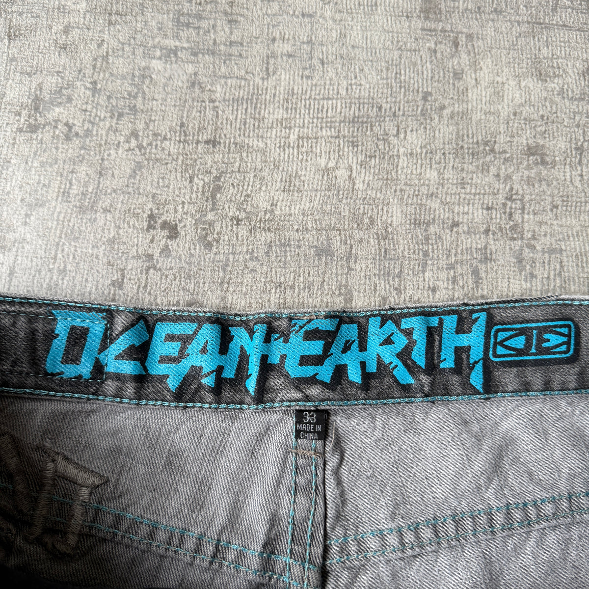 Ocean & Earth Y2K Baggy Black Washed Jorts Size 33 Mens        -G11