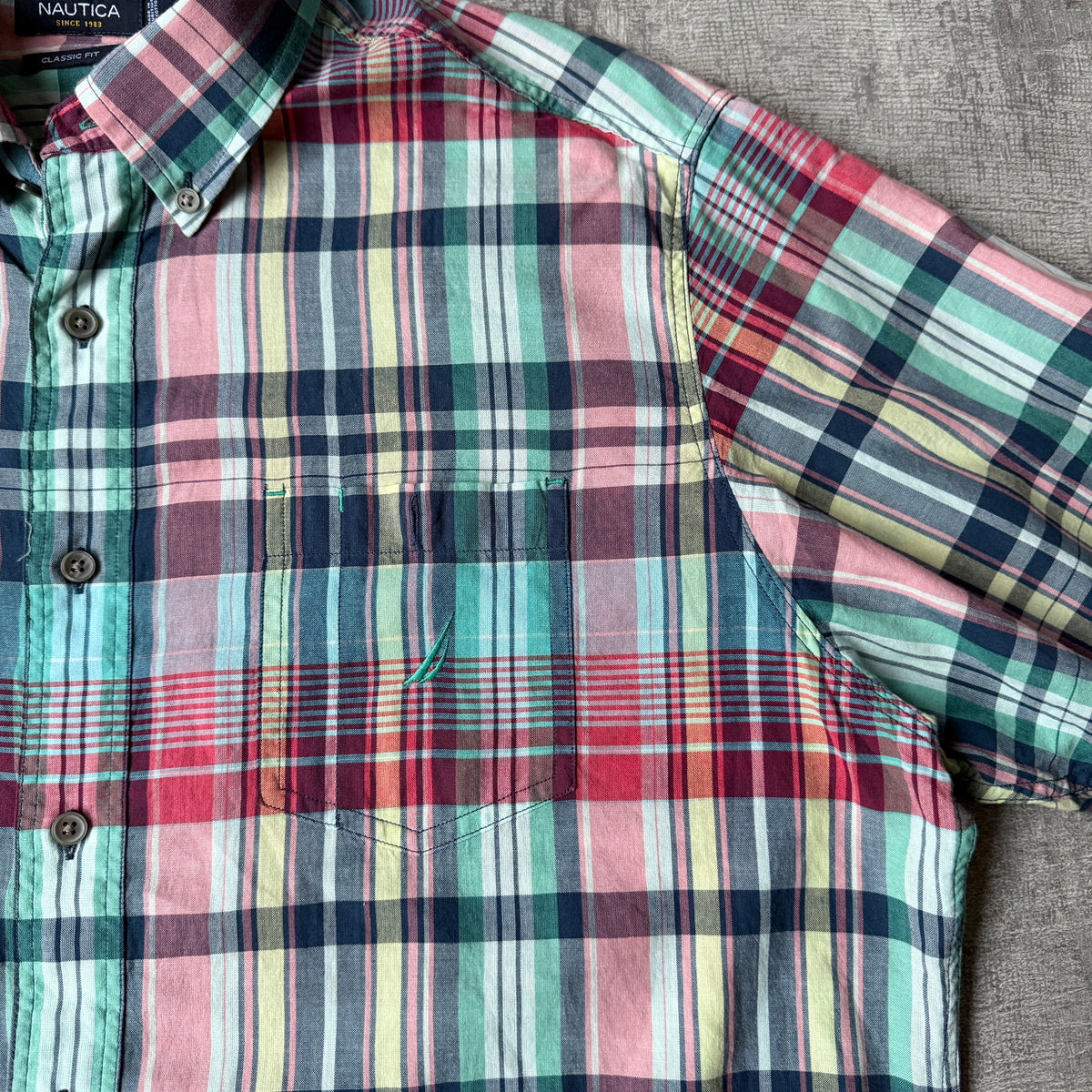Nautica Y2K Plaid Cropped Button Up Shirt Size L Mens Boxy Fit                -G13