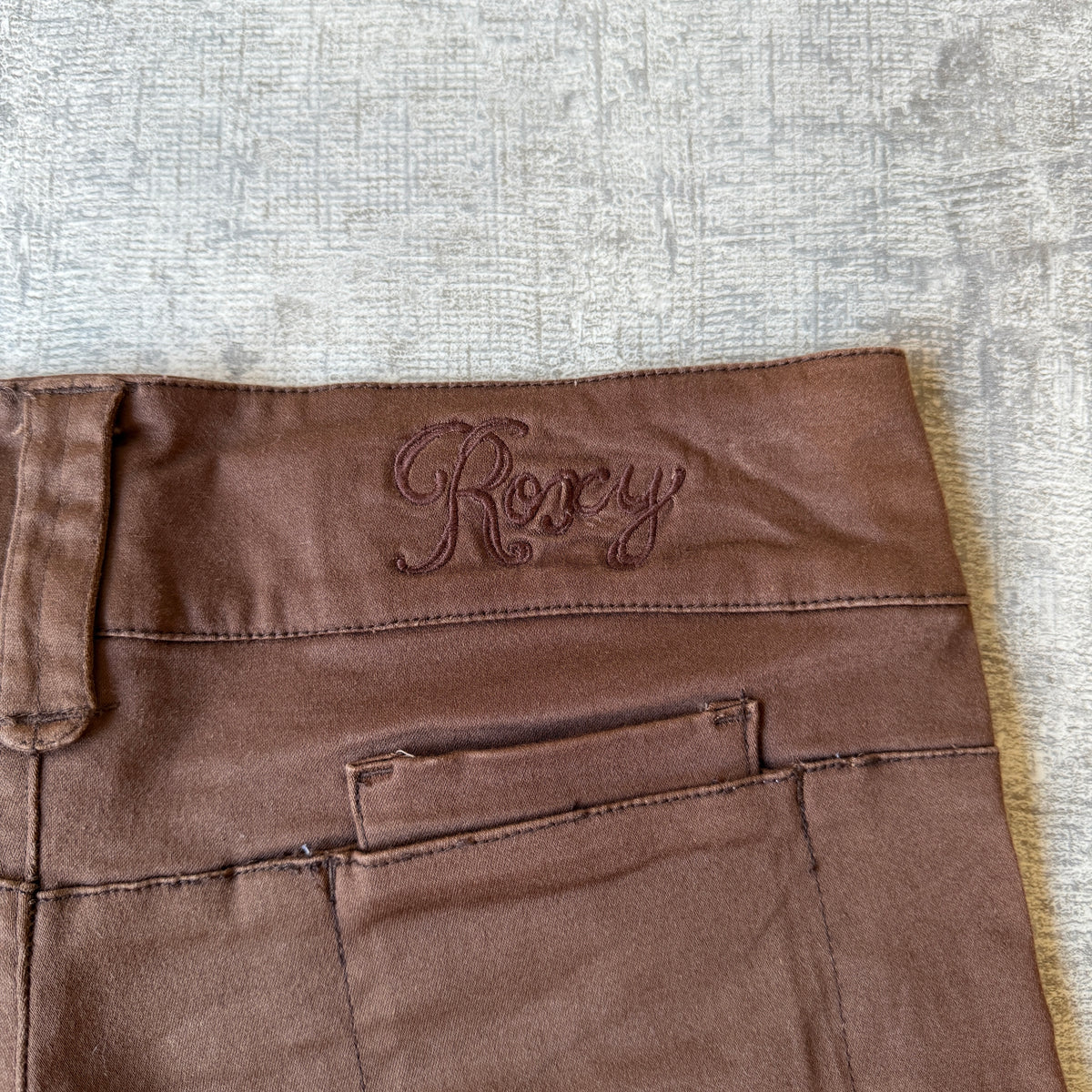 Roxy Womens Y2K Brown Capris Size 10 Slim Fit Low Rise               -E12