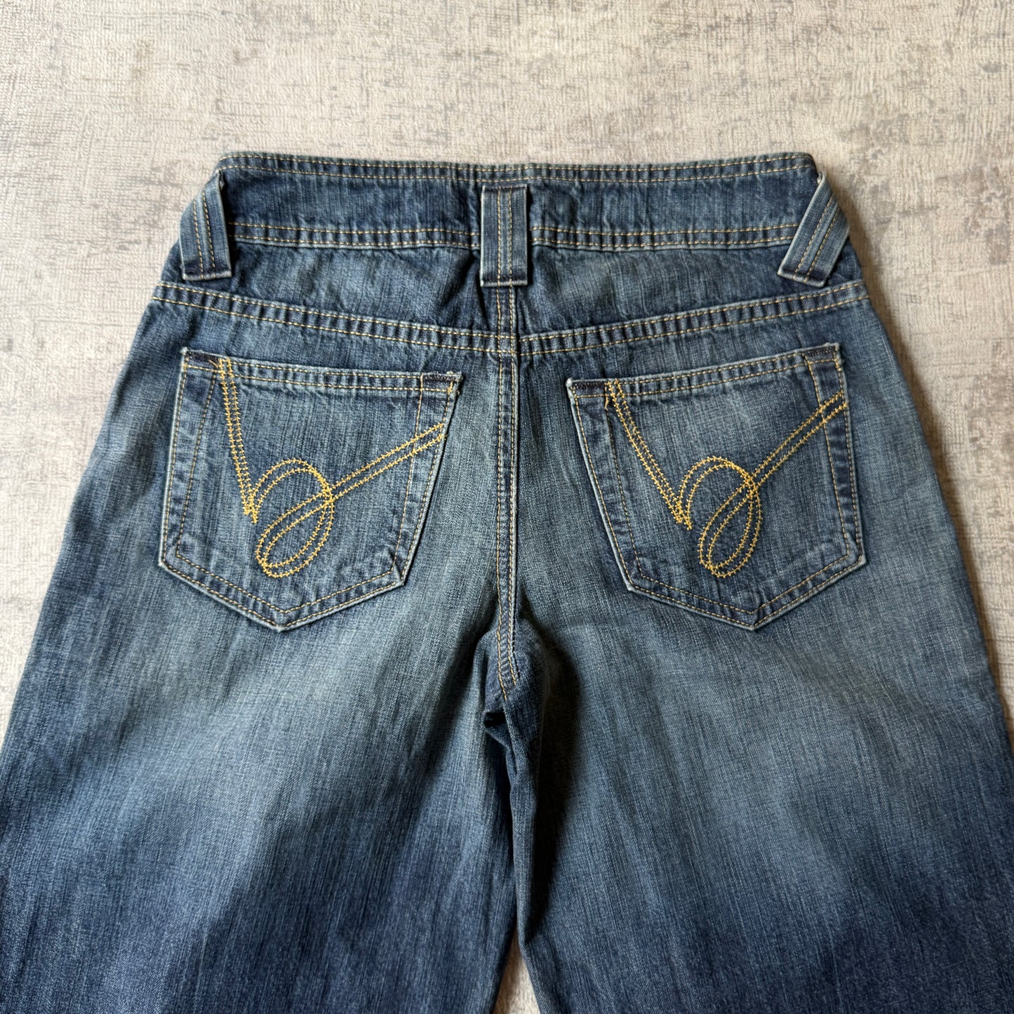Bebe Y2K Denim Capris Size 25 Dark Blue 3/4 Pants             -B34