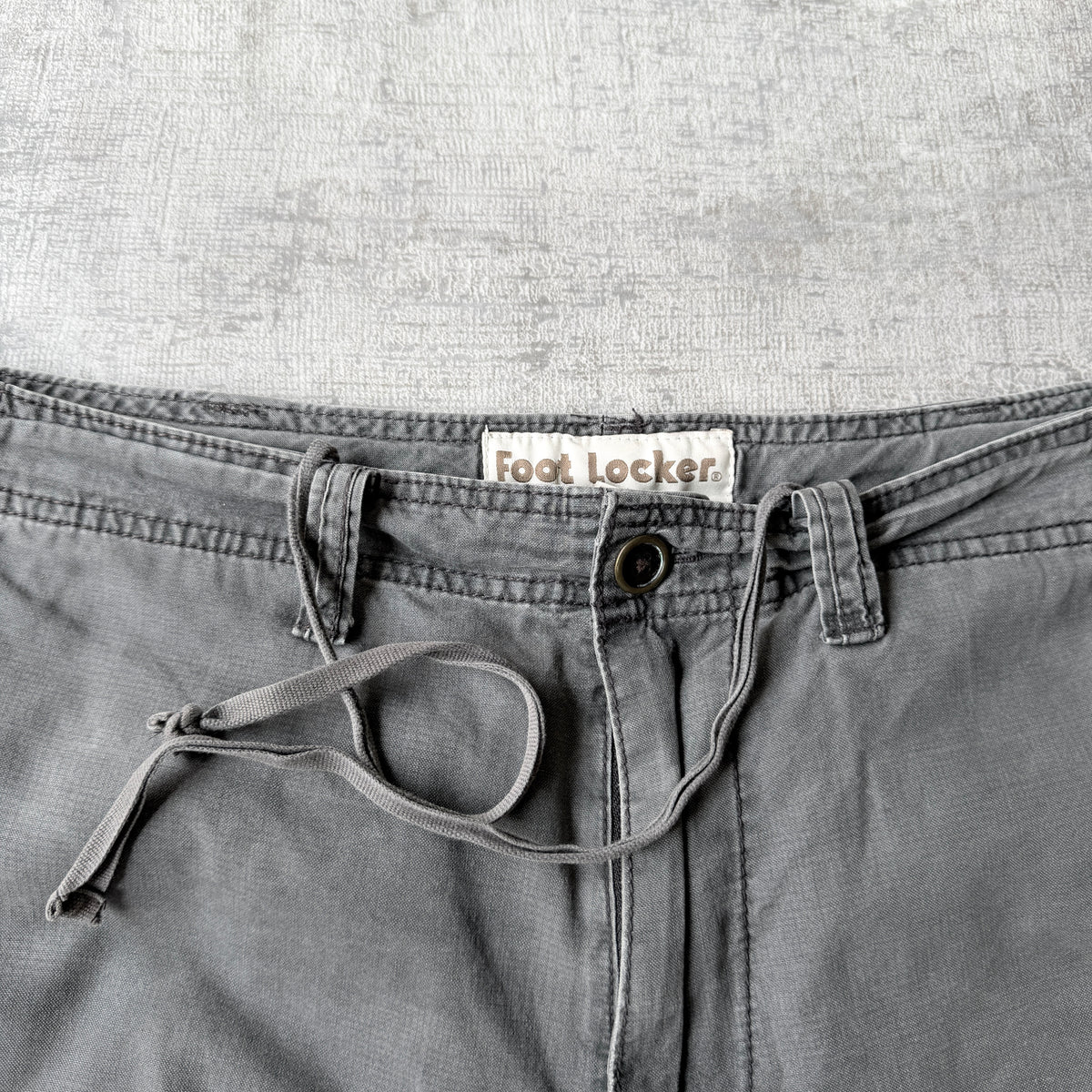 Footlocker Y2K Baggy Grey Cargo Shorts Size 36 Mens W' Drawstring               -D11