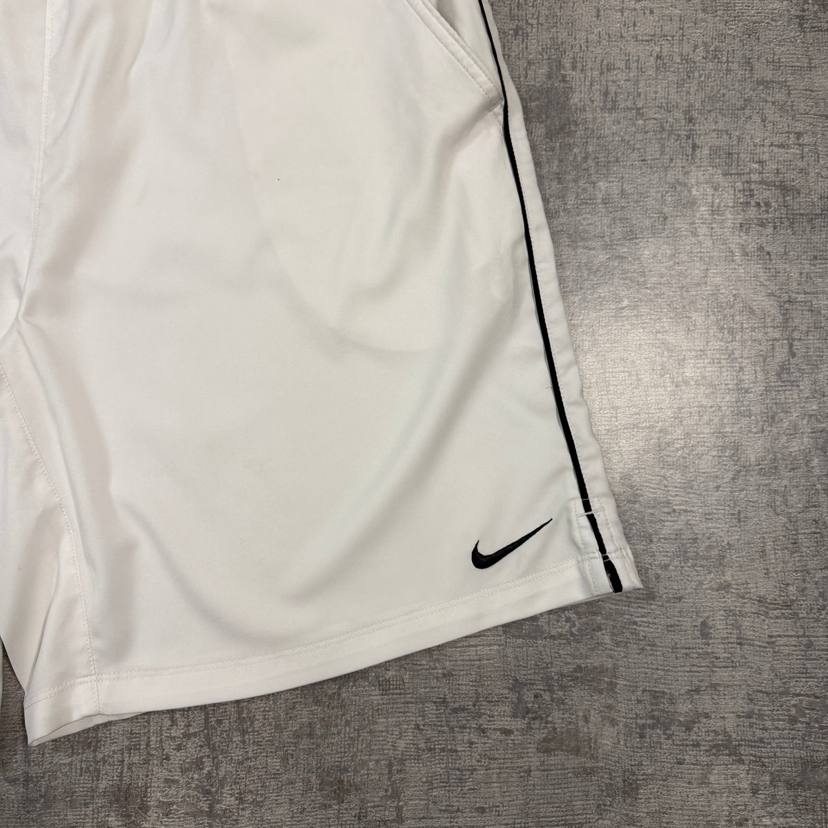 Nike Y2K Basketball Shorts Size L Mens White Black W’ Drawstring       -I20