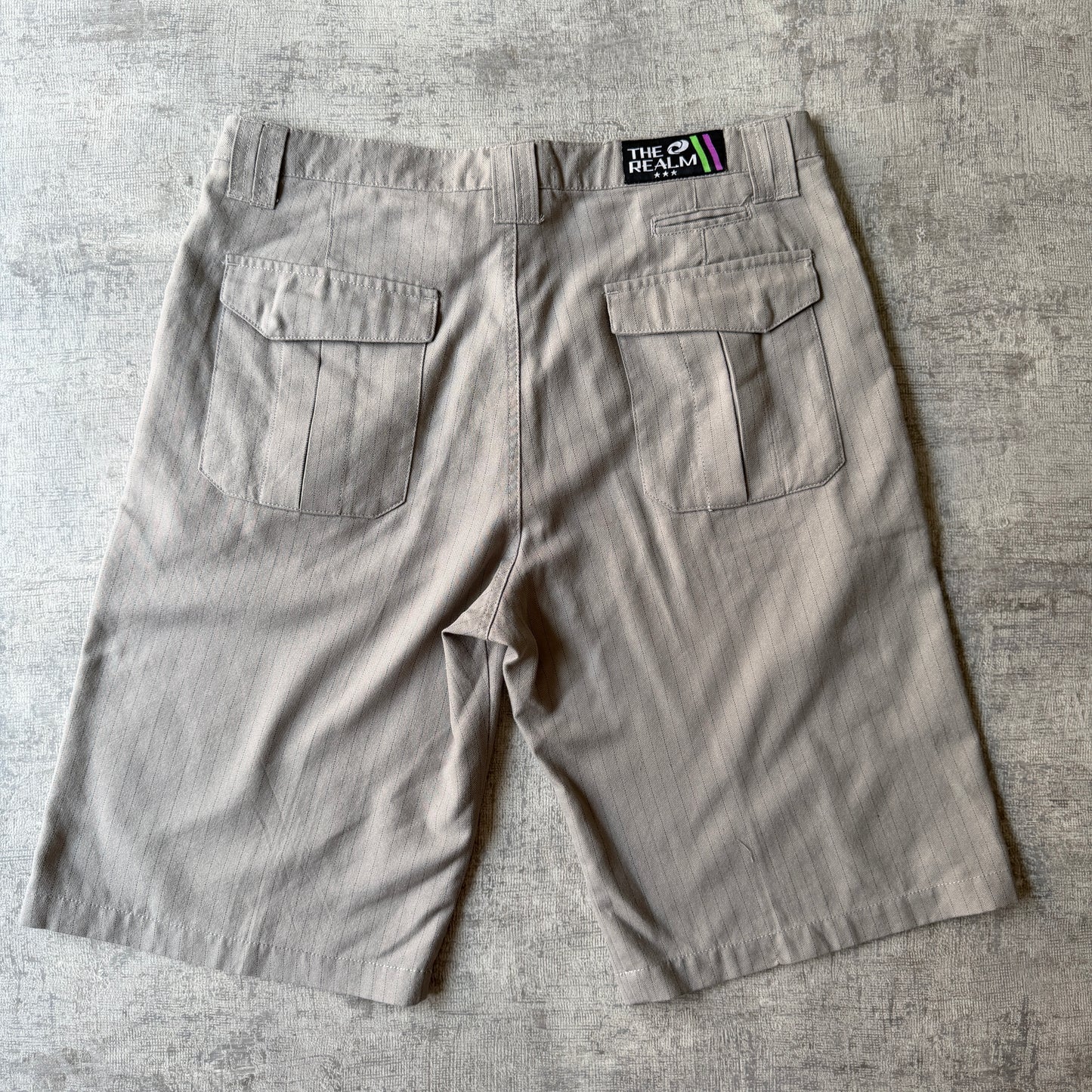 The Realm Y2K Baggy Cargo Shorts Size 36 Grey Pinstripe             -B40
