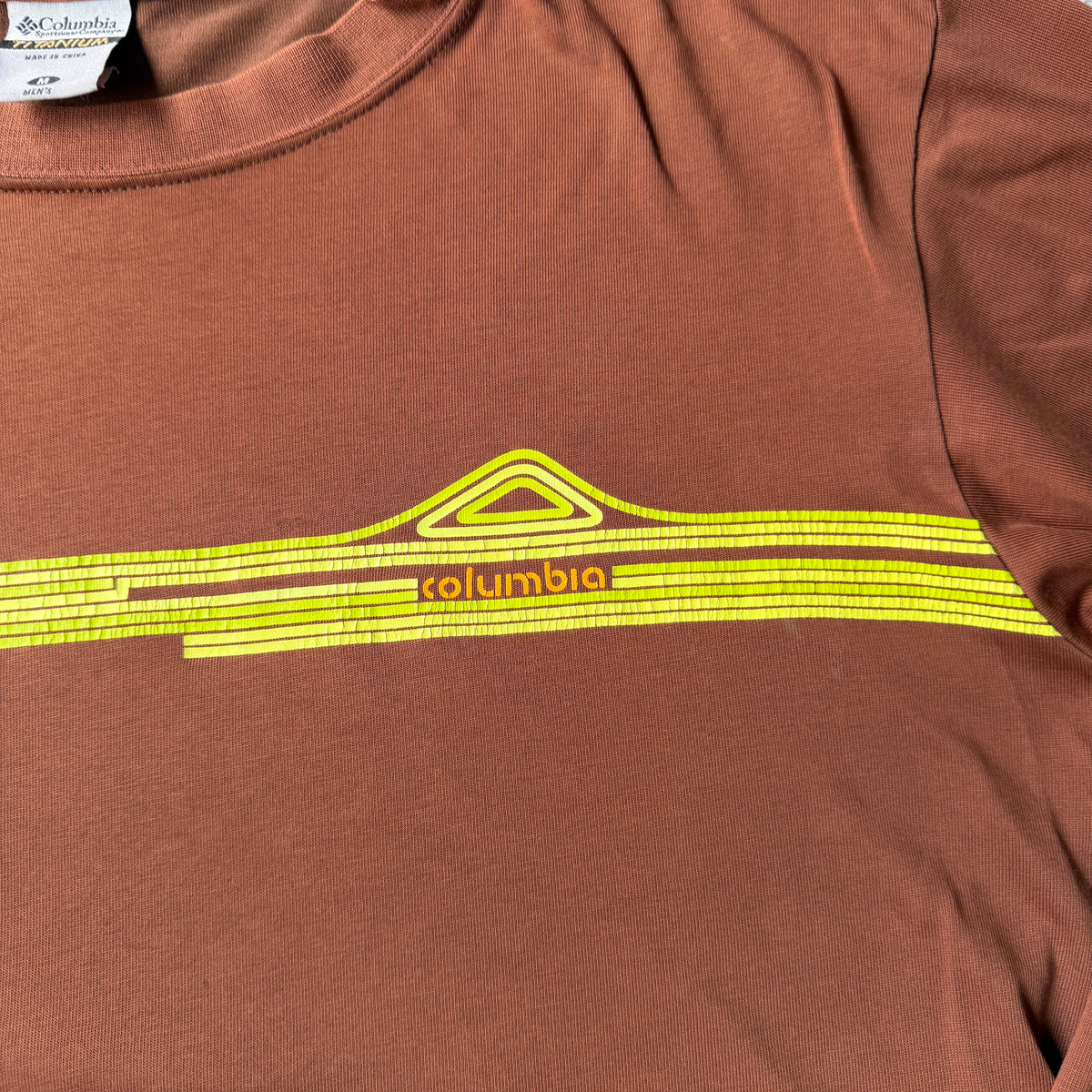 Columbia Brown Y2K Long Sleeve T Shirt Size M Mens Graphic Tee            -C23