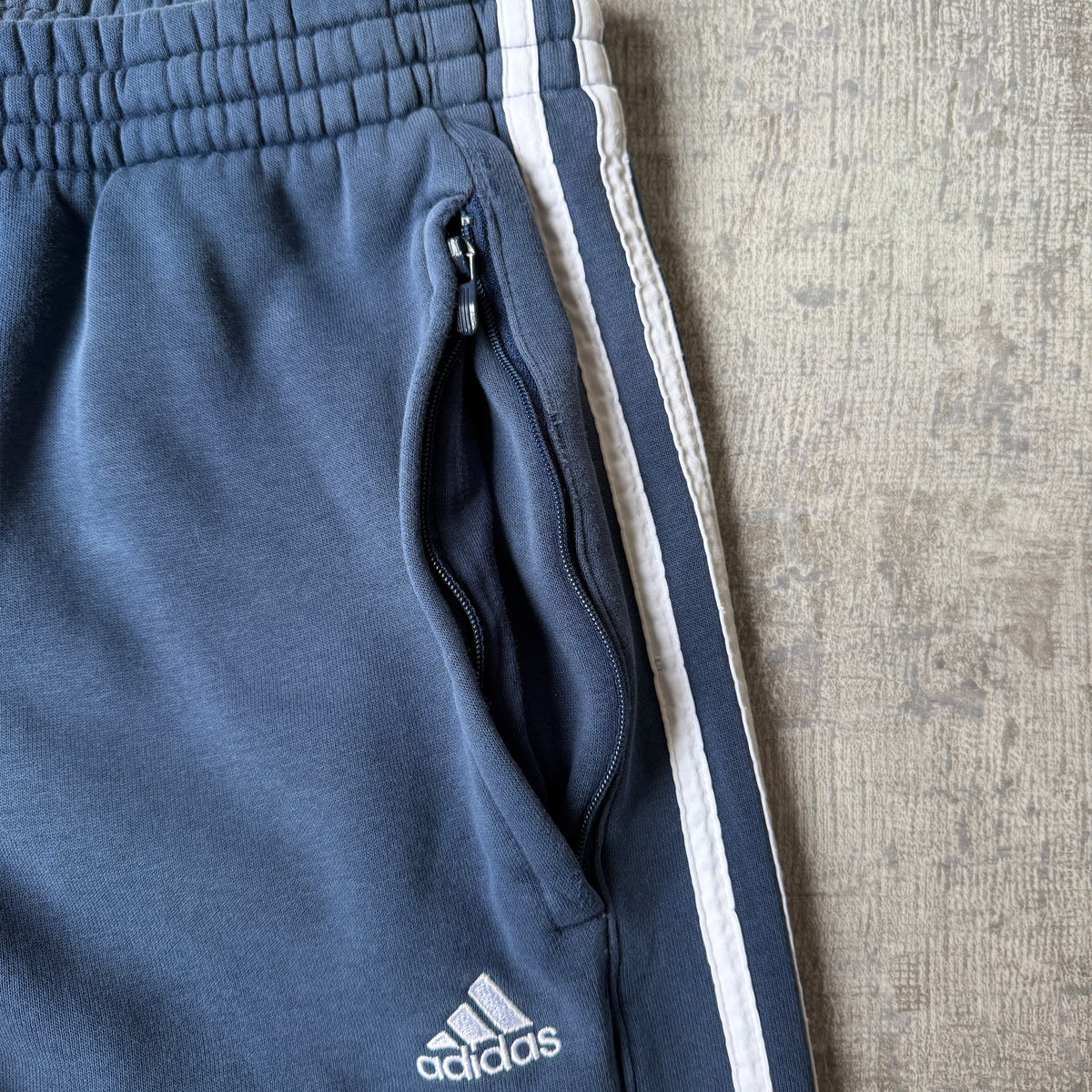 Adidas Baggy Track Pants Size M Mens Navy/ White Embroidered            -B37