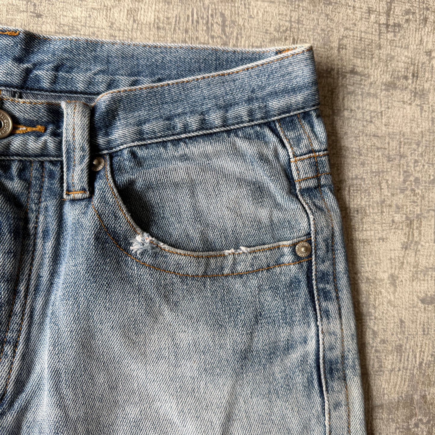 Industrie Mens Jeans Size 30 Light Blue Washed Denim Straight Leg              -C4