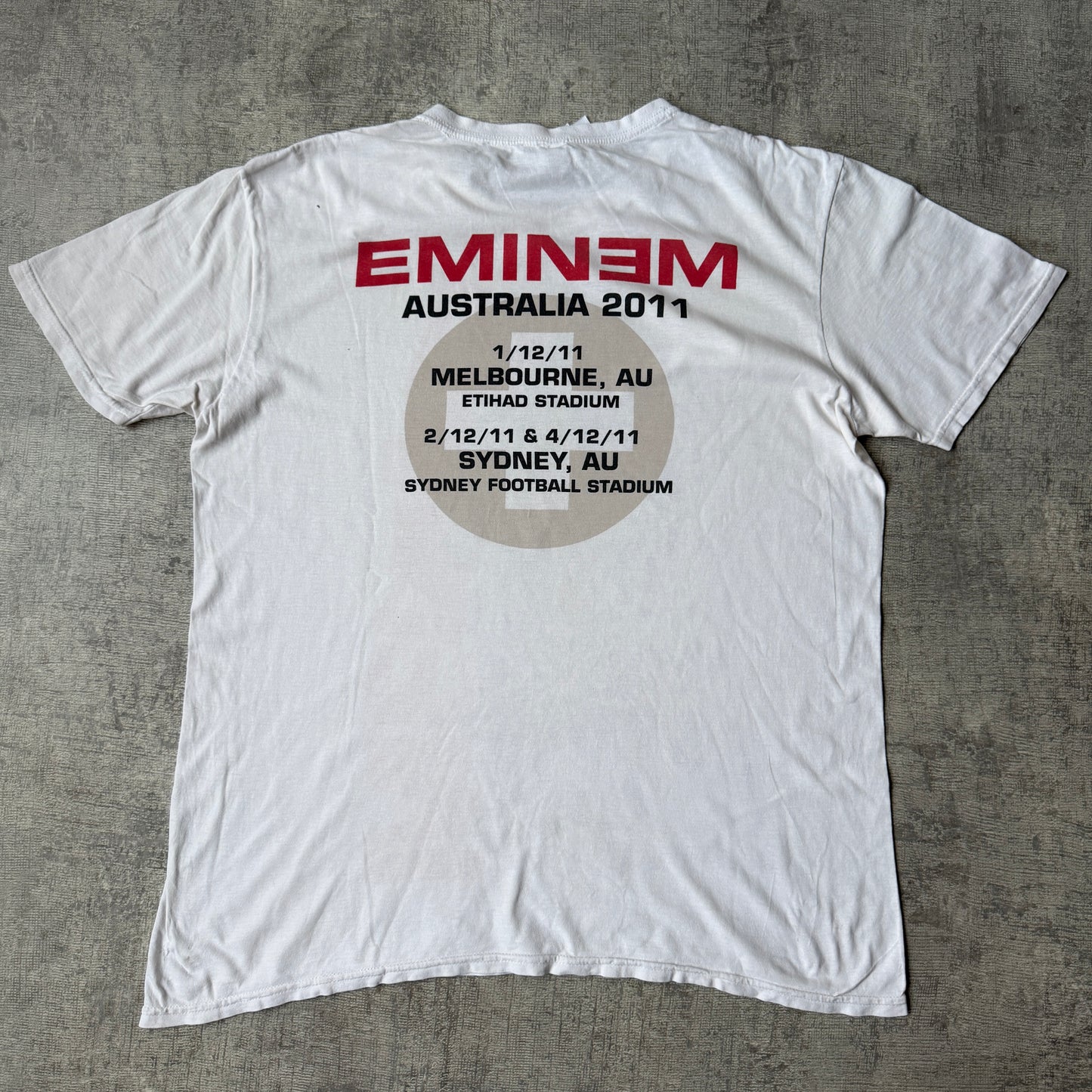 Eminem 2011 Australia Tour T Shirt Size L Mens White Tee        -G42