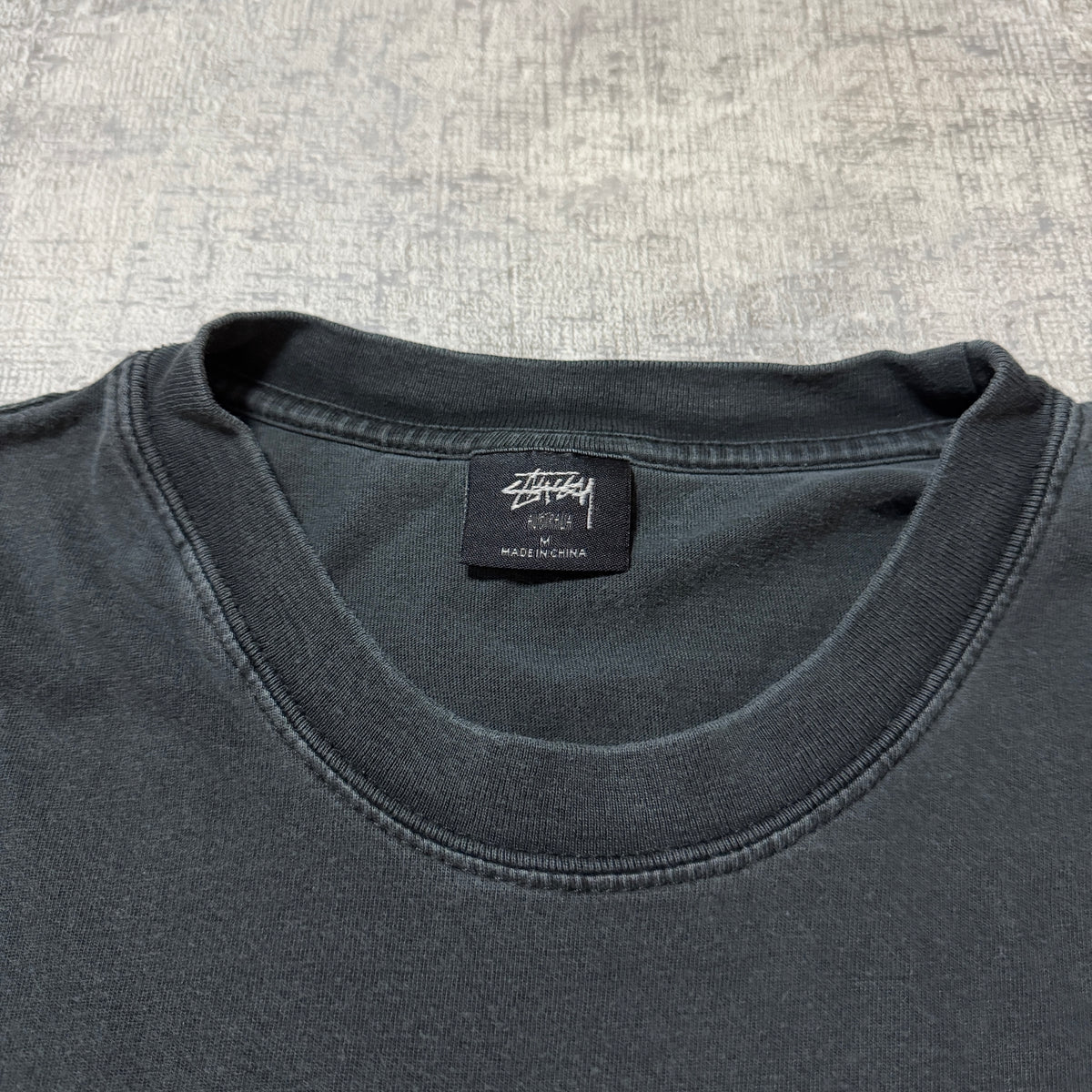 Stussy Black Flower Graphic T-Shirt Size M Mens Y2K Top            -F45