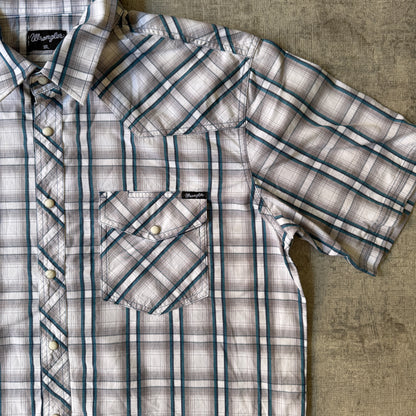 Wrangler Plaid Cropped Button Up Size XXL White Blue                   -E14