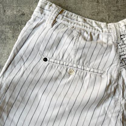 Hurley Y2K Baggy White/ Black Cargo Shorts Size 31 Pinstripe         -A47