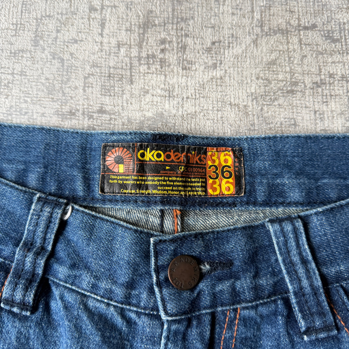 Akademiks Baggy Hip Hop Graphic Jorts Size 36 Mens            -F4