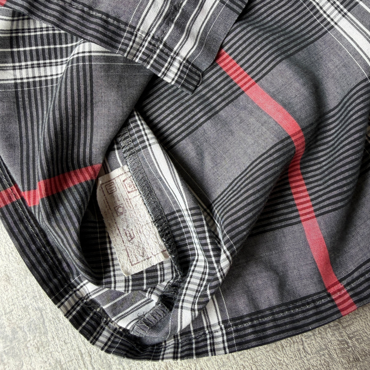 Givenchy Cropped Plaid Button Up Shirt Size 42/L Mens Short Sleeve             -A62