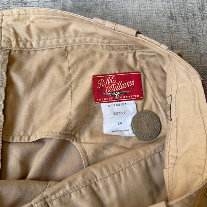 R.M Williams Tan Baggy Cargo Shorts Size 36 Mens               -E11