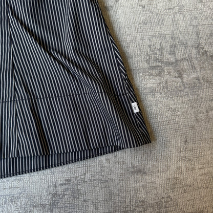 CUE Womens Y2K Pinstripe Blouse Top Size 12 Black & White Fitted Top             -E64