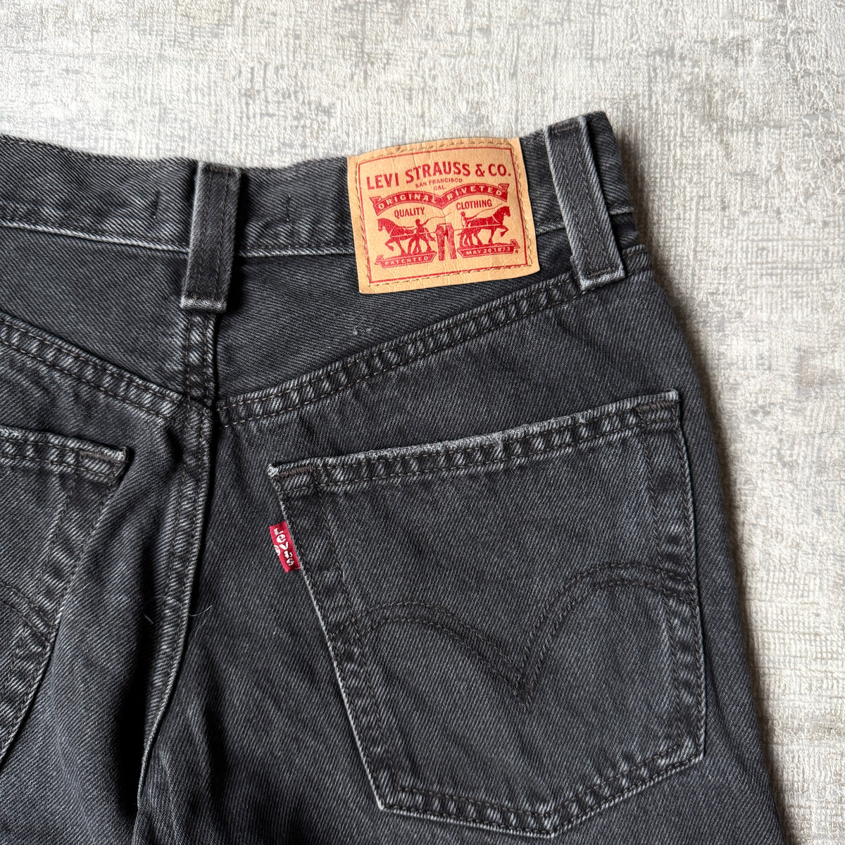 Levi’s 94 Baggy Wide Leg Black Jeans Size 24 Womens            -G4