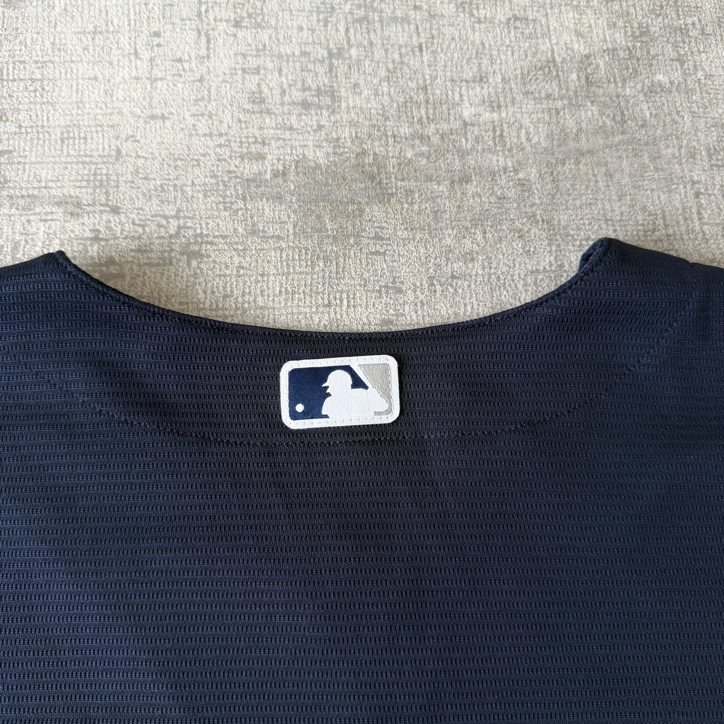 NY Yankees MLB Baseball Jersey Size XL Youth Fits S-M Womens           -C20
