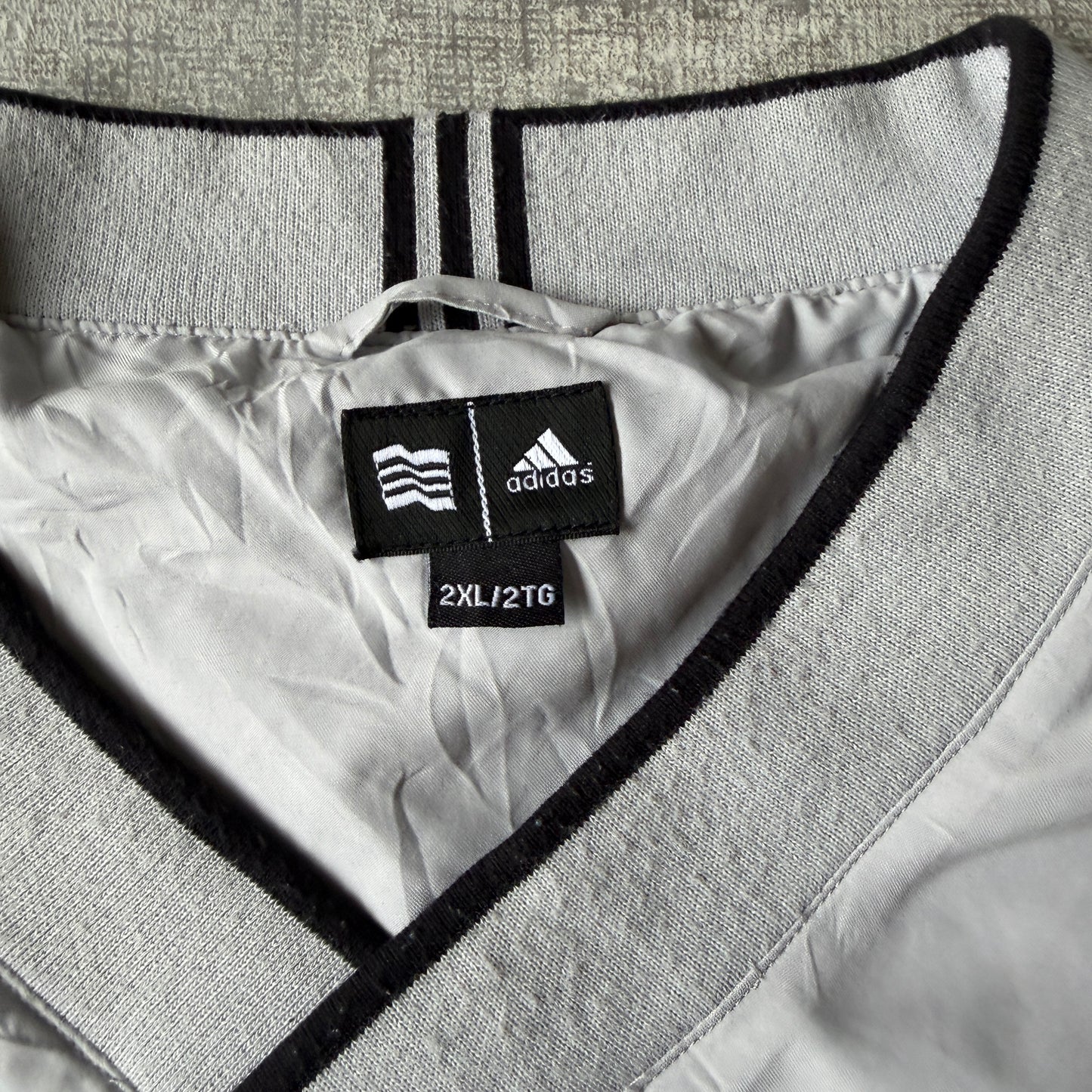 Vintage Adidas Windbreaker Pullover Size 2XL Mens Light Grey V-Neck                 -F30