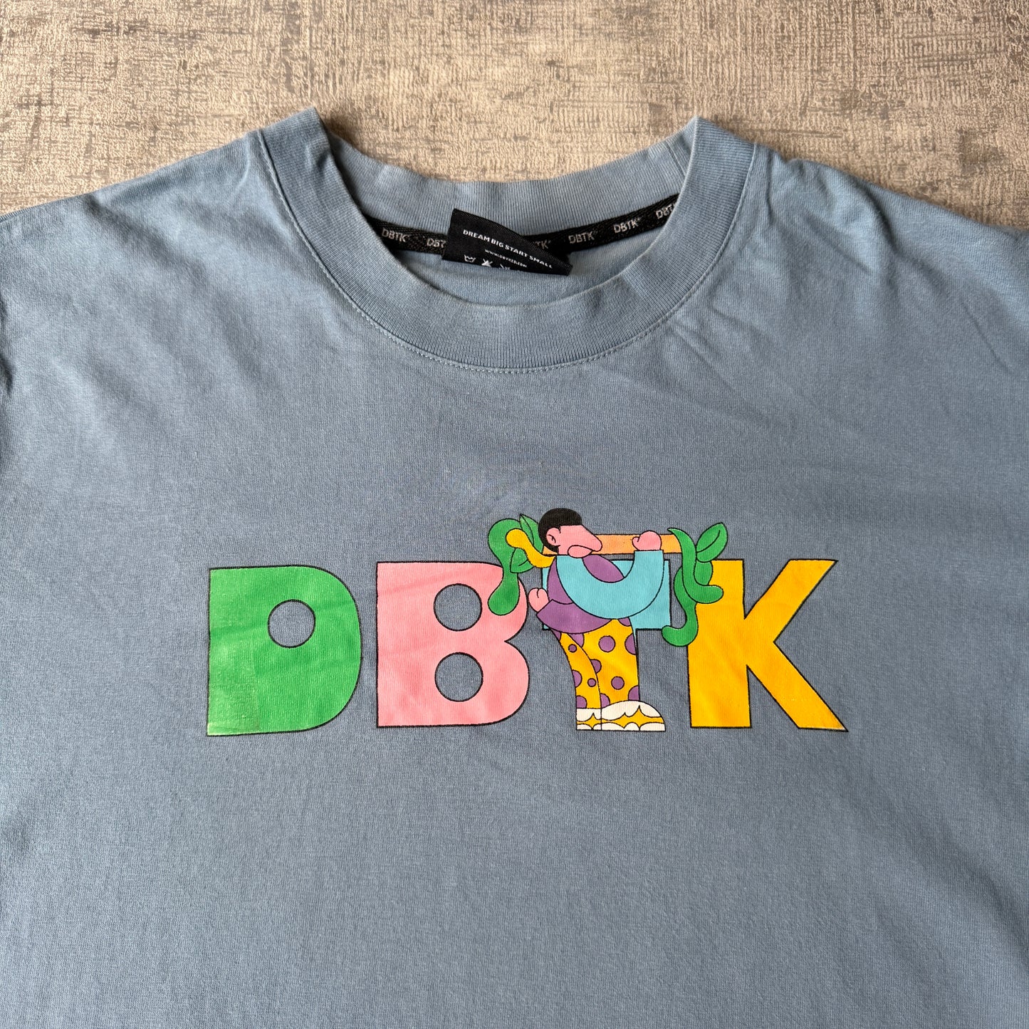 DBTK Dream Big Start Small Graphic T-Shirt Size M Mens                        -E51