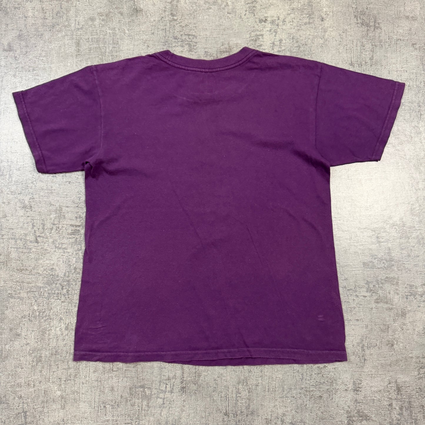 DC Skateboarding Y2K Womens Purple Graphic Tee Size M Womens
                -I40