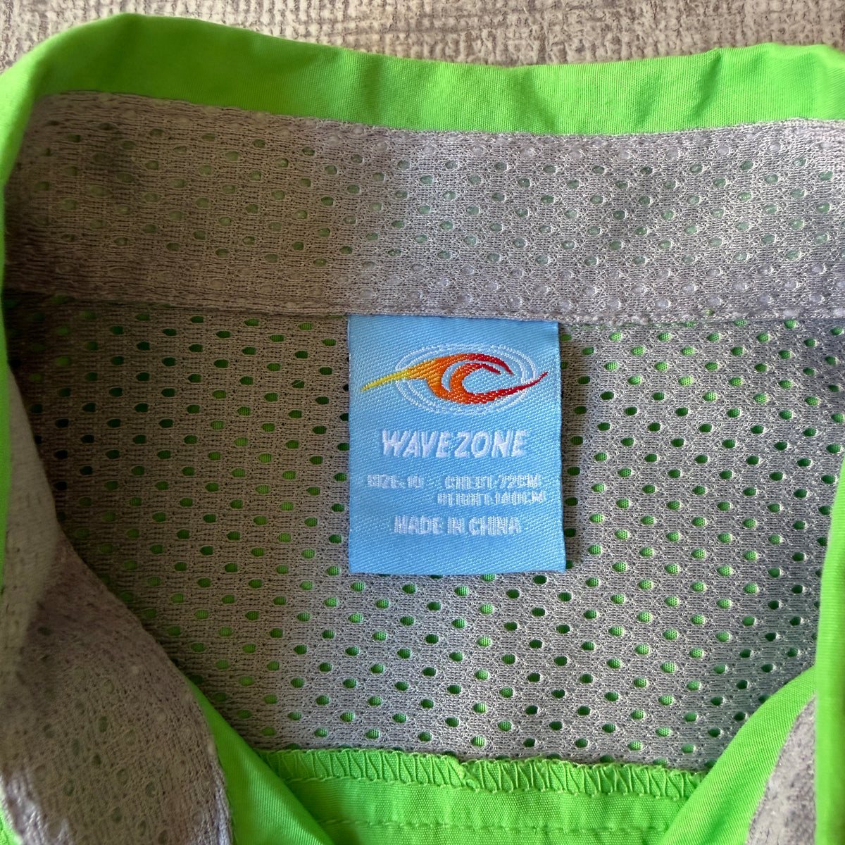 Wavezone Green Cropped Button Up Shirt Size 10Y Fits S Womens                   -E13