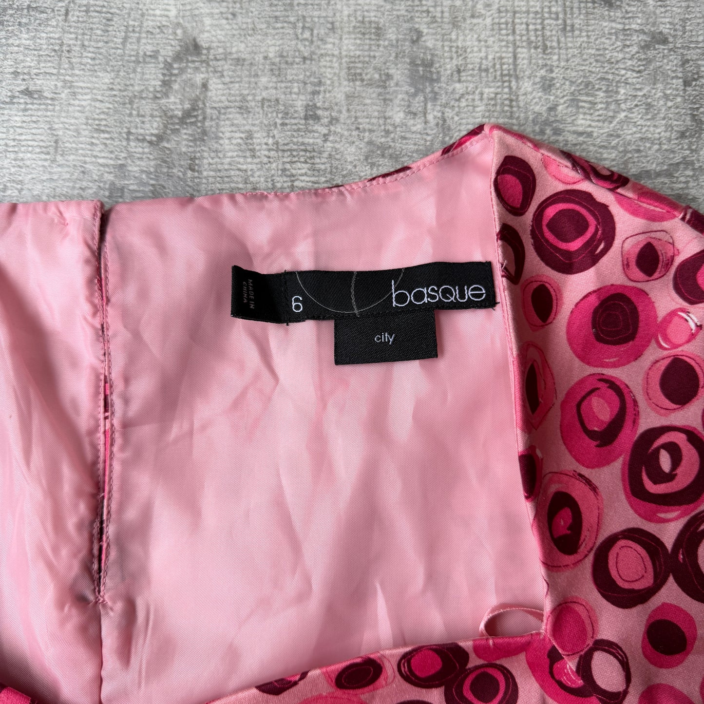 Basque Womens Pink Y2K Form Fitted Belted Top Size 6 NWT’s        -G64