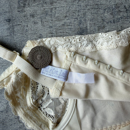 Valisero Lace Cream Womens Cream Corset Top Size Fits XS-S           -H66