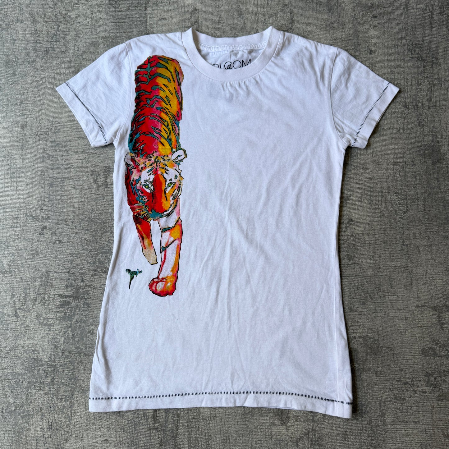 Volcom x Matt French Womens White Y2K Tiger Graphic T-Shirt Size S Long Line       -H68