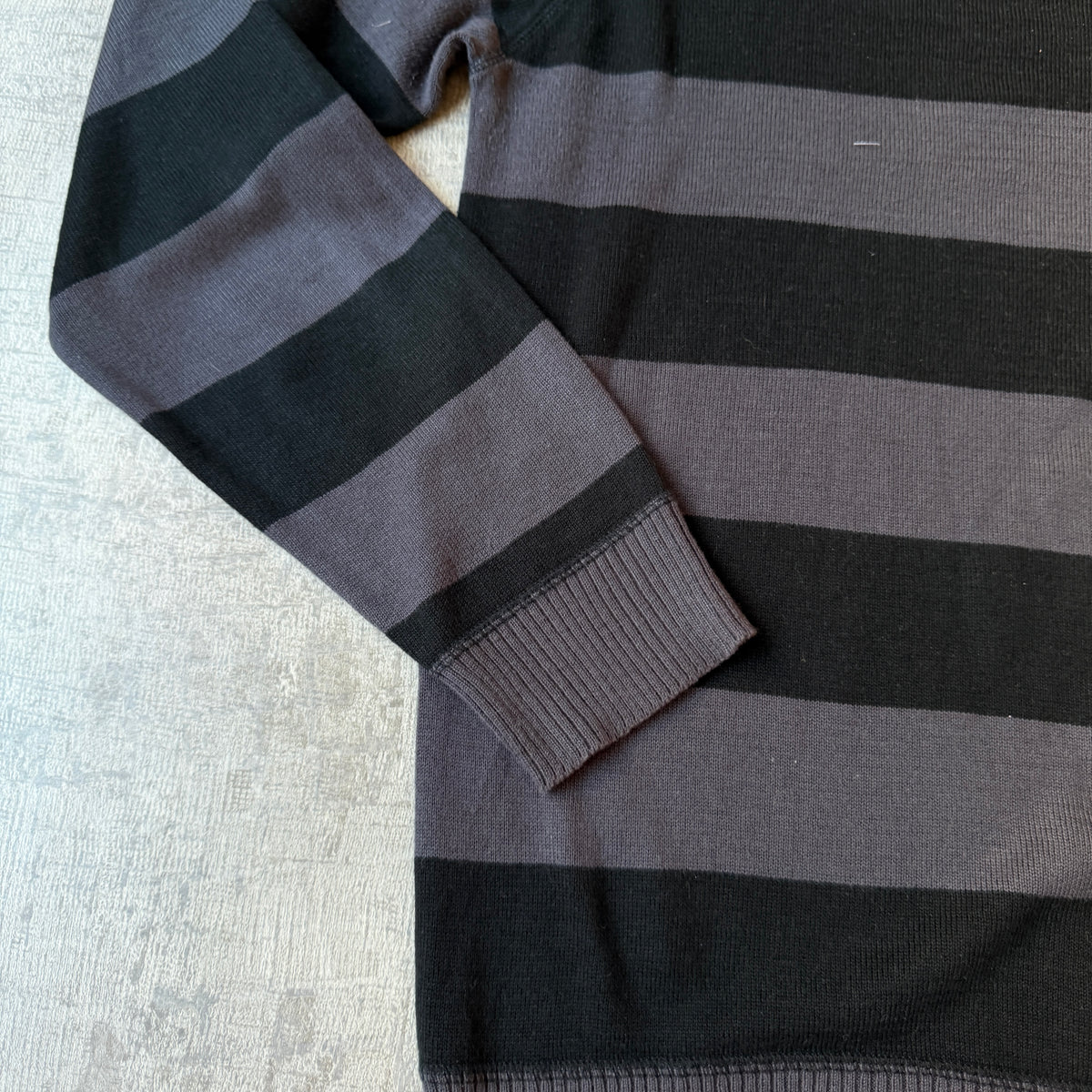 Y2K Jay Jays Graphic Sweater Grey Striped Size M Mens         -B47