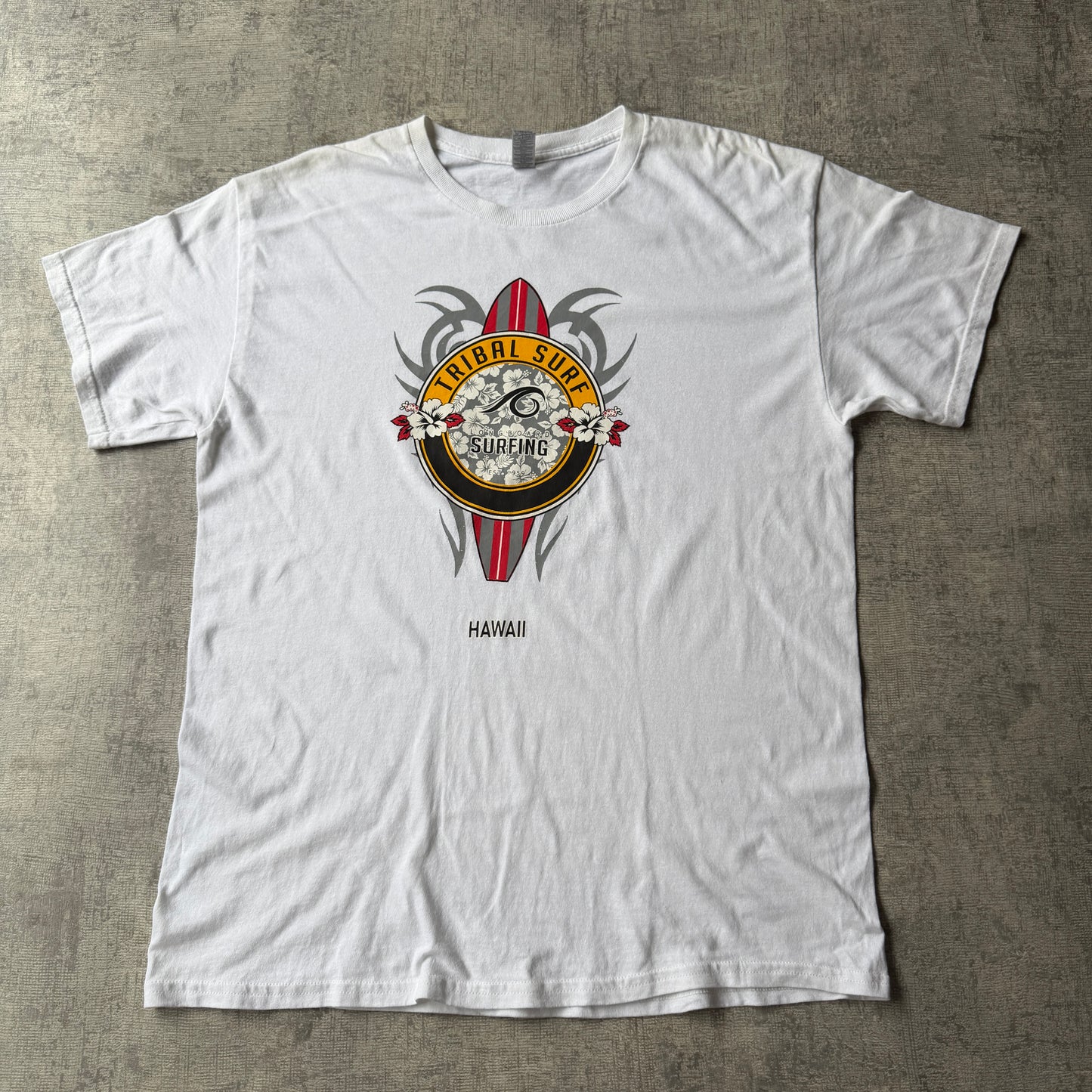 Tribal Surf Y2K Graphic T-Shirt Size L Mens White Tee                        -B15