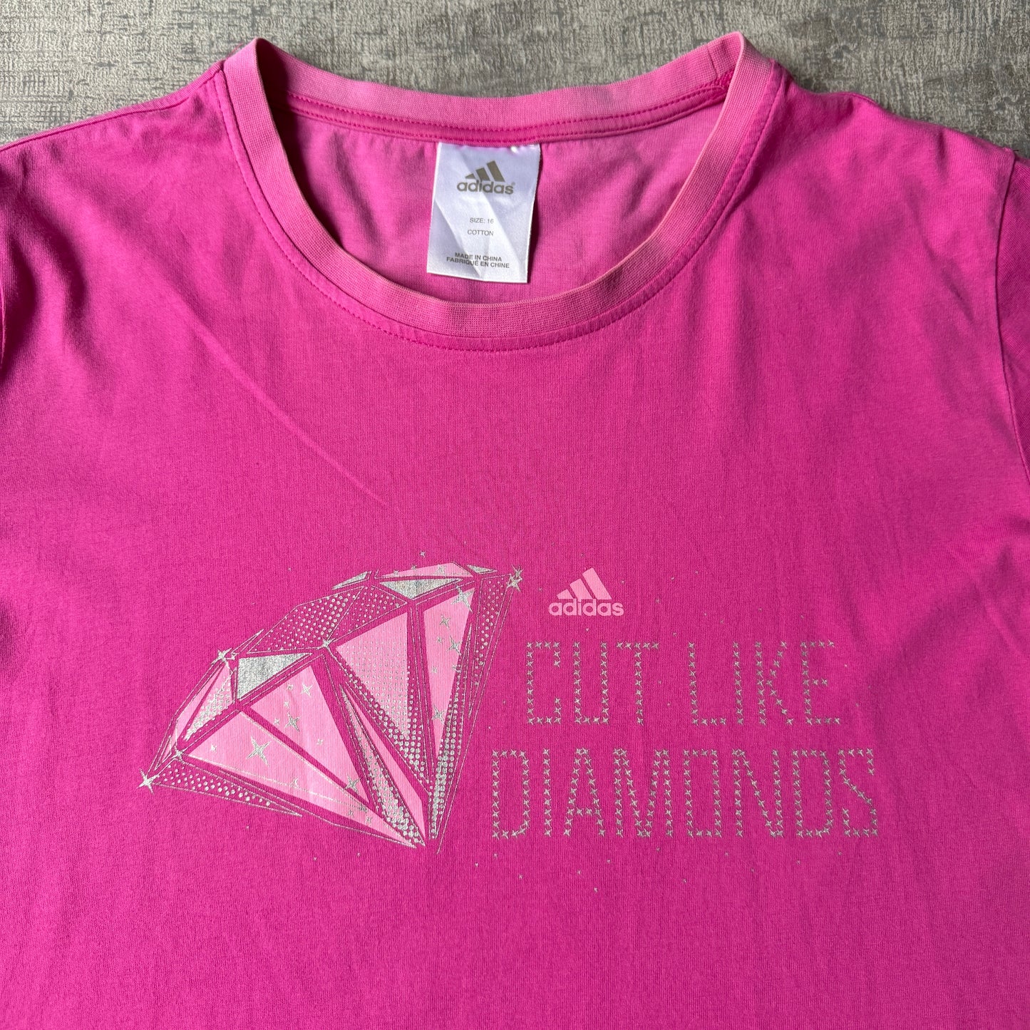 Adidas Women’s Y2K Pink “Cut like Diamonds” Graphic Tee Size 16          -F68