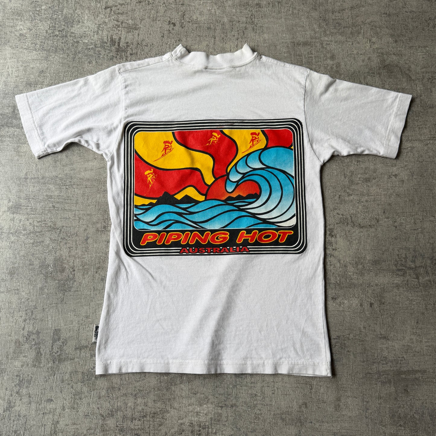 Piping Hot Vintage 90's White Graphic Tee Size 8Y Fits XS-S Womens          -D44