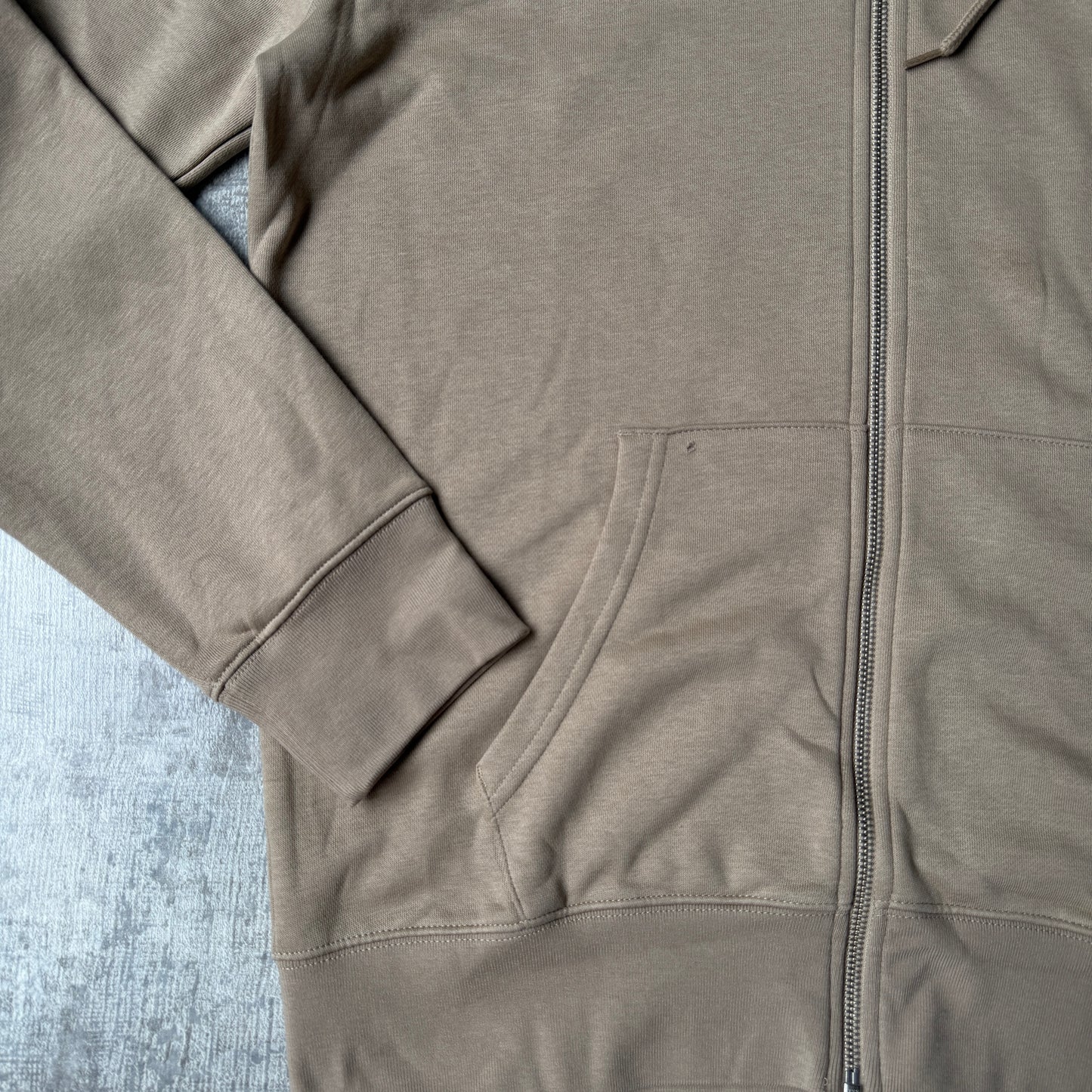 Levi’s Brown Zip Hoodie Fits M/L Mens Full Zip Jumper      -G31