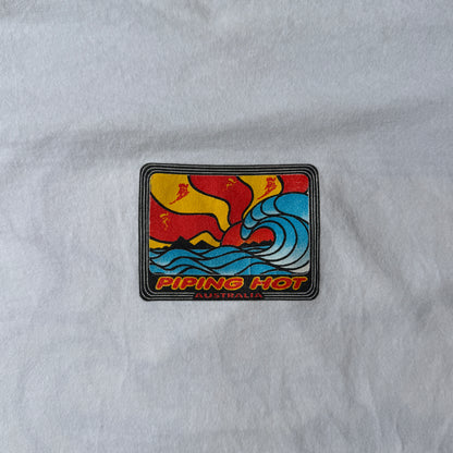 Piping Hot Vintage 90's White Graphic Tee Size 8Y Fits XS-S Womens          -D44