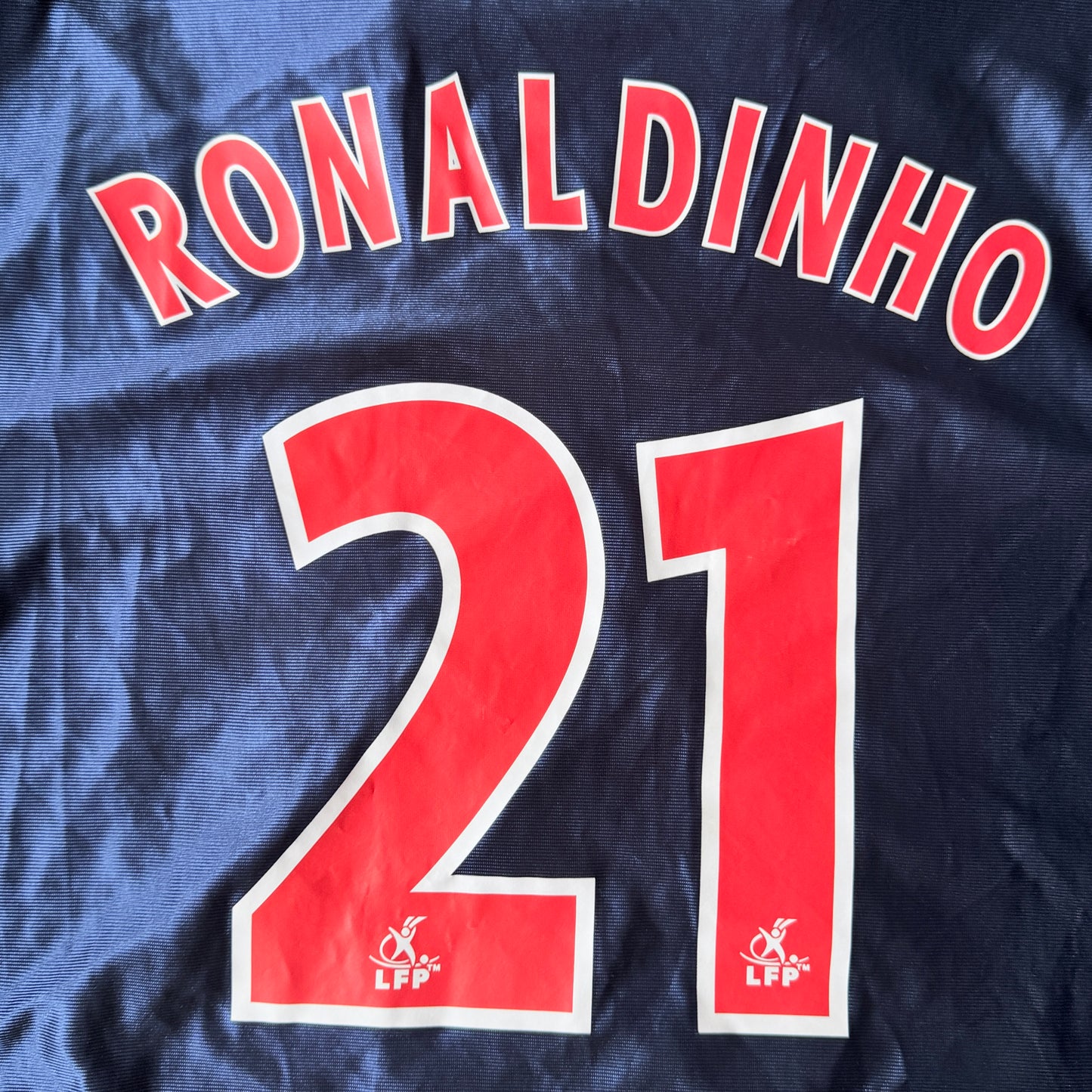 PSG Nike 2001-02 Football Jersey Remake Size XL Ronaldinho               -D3