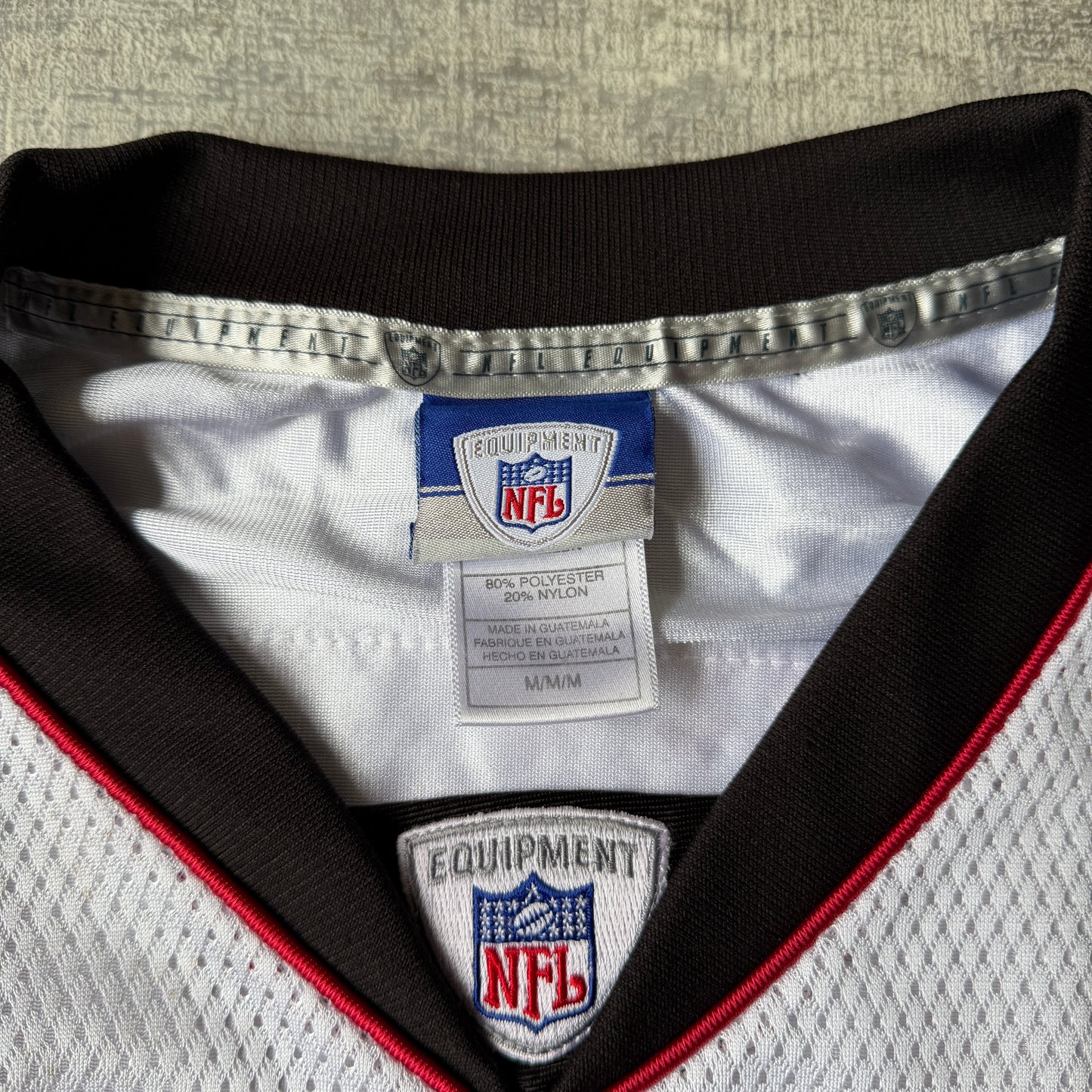 NFL Atlanta Falcons Jersey Size M Mens Vick #7      -H6
