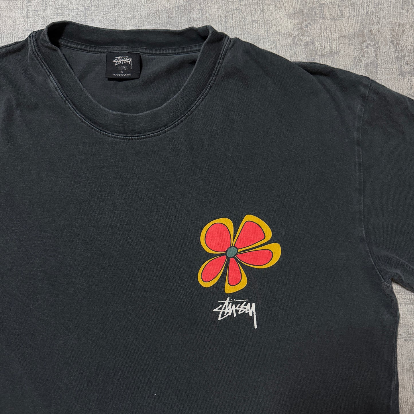 Stussy Black Flower Graphic T-Shirt Size M Mens Y2K Top            -F45