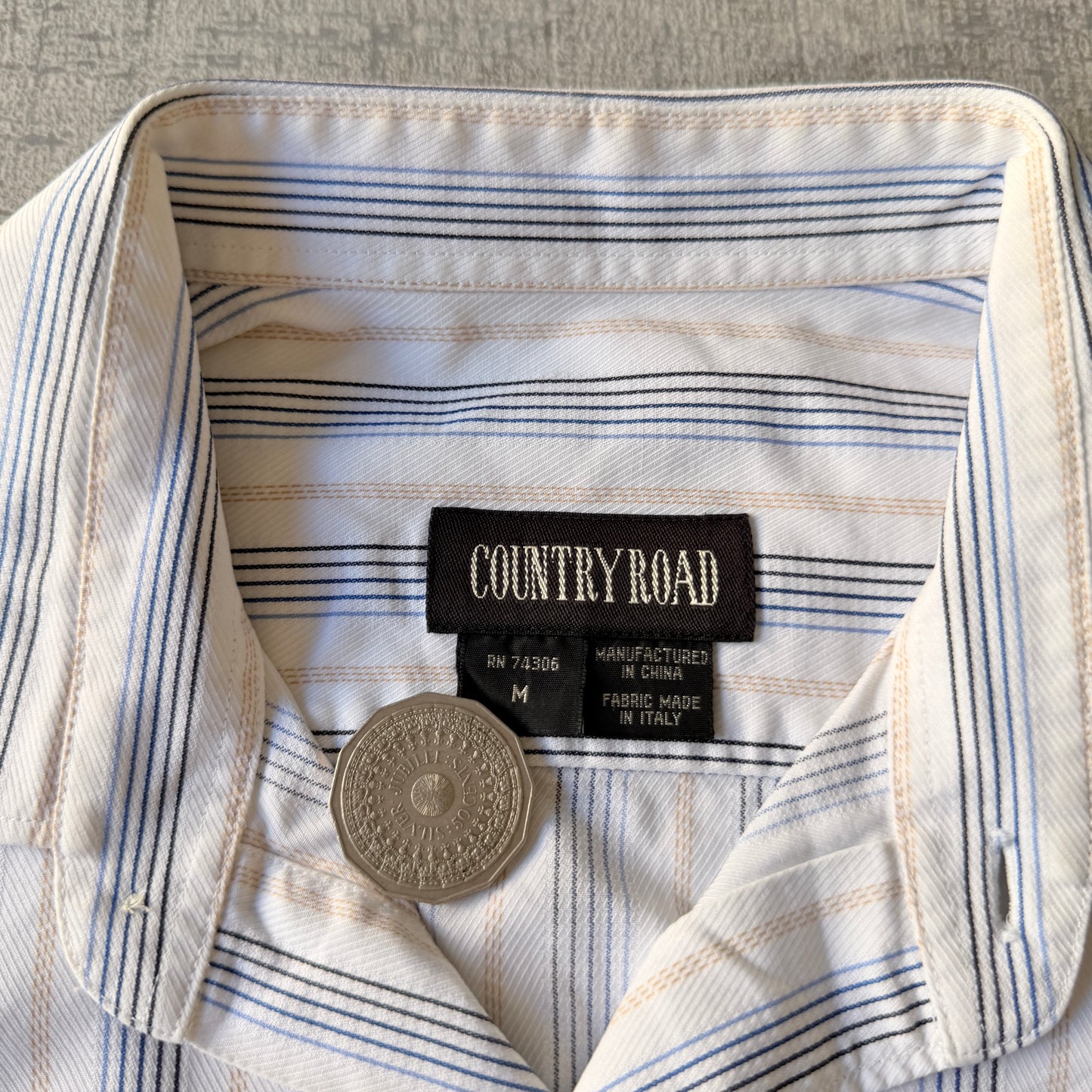Country Road Vintage Cropped Long Sleeve Button Up Size M             -B52